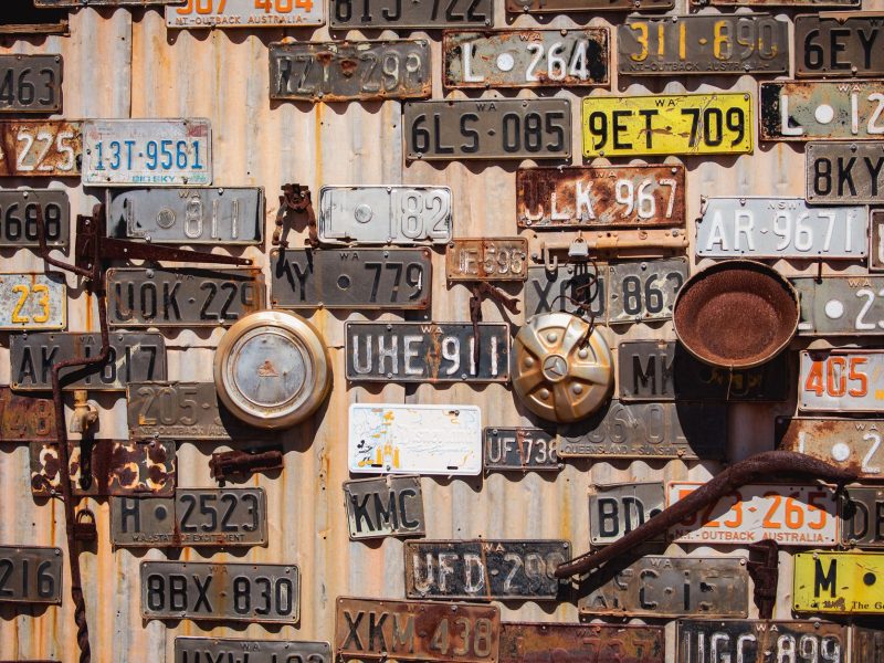 Plaques d&rsquo;immatriculation personnalisées : créez des souvenirs inoubliables